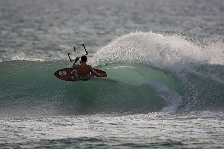 rrd_ToxicWave_2_Action_Shot_7D6V1020_lo